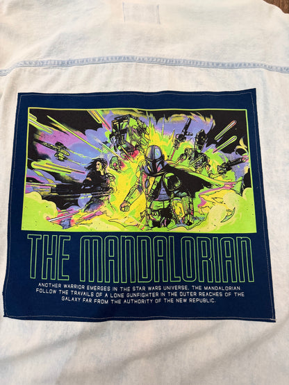Mandalorian POP Flannel Size Large